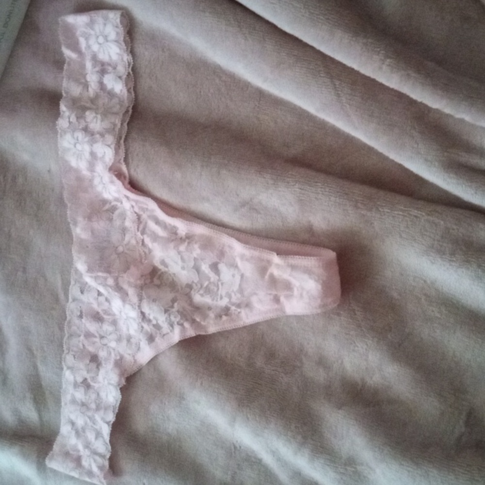 Women's Sexy Pink Lace Thong